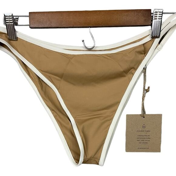Stone Fox Swim Echo Bikini Bottom in Tannin Size XL NWT - Picture 4 of 9